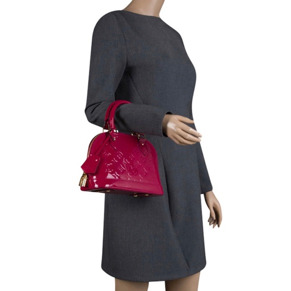LOUIS VUITTON Vernis Alma BB Magenta - Picture 11 of 11